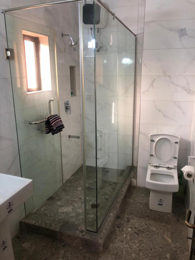 אנוגו Roban Hotels Limited מראה חיצוני תמונה