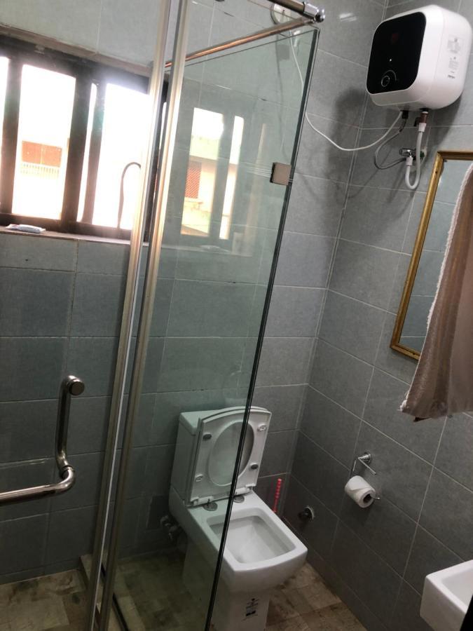 אנוגו Roban Hotels Limited מראה חיצוני תמונה