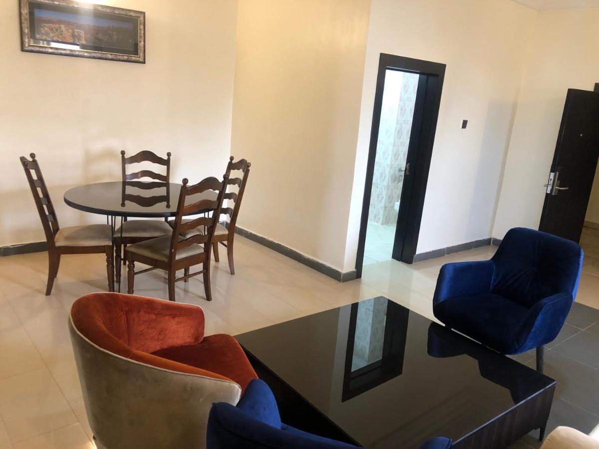 אנוגו Roban Hotels Limited מראה חיצוני תמונה