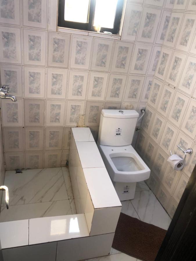 אנוגו Roban Hotels Limited מראה חיצוני תמונה